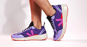 Veja Condor 2 eco-friendly running shoes made with bio-based and recycled materials